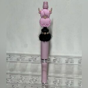 Beadable pen